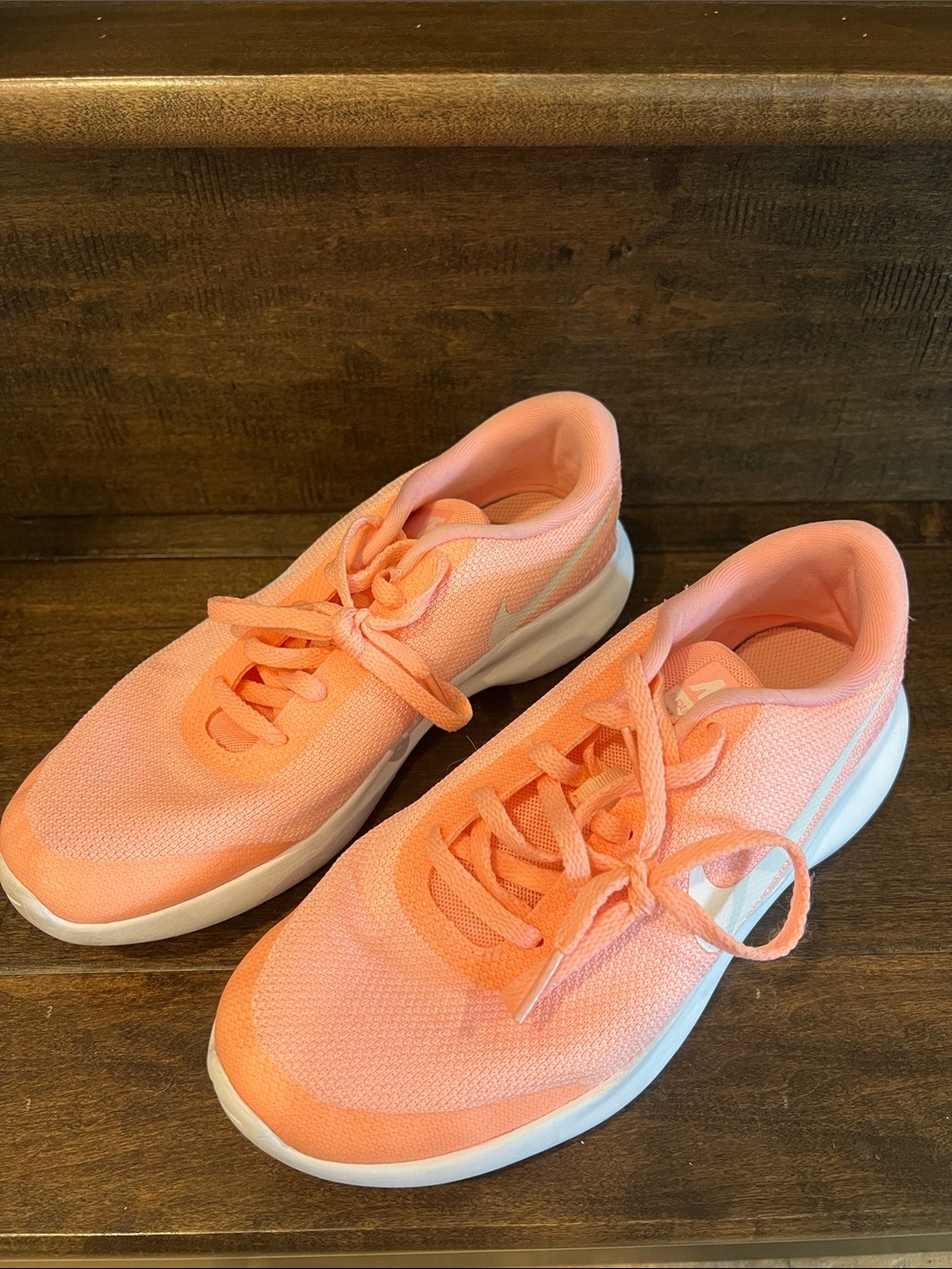 Nike Women's Flex experience Peach Knit Trainer sneakers